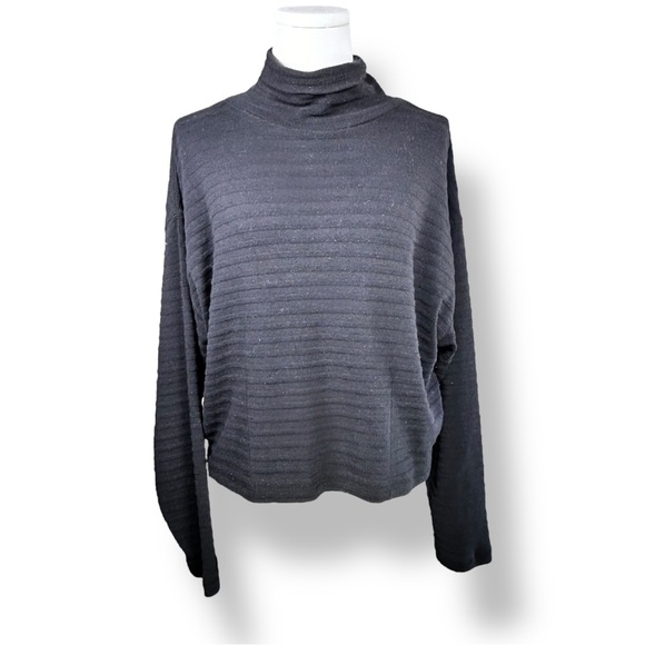 4/$20 The Limited Ribbed Turtleneck Sweater - Picture 1 of 2